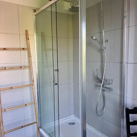 Clos St Vaast Pres Et Port 생 바스트 라 우게