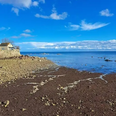 Clos St Vaast Pres Et Port Saint-Vaast-la-Hougue
