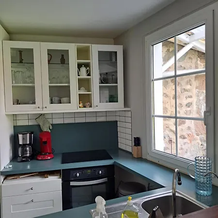 Clos St Vaast Pres Et Port * Saint-Vaast-la-Hougue