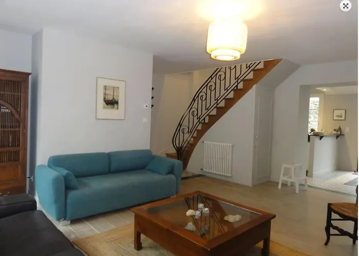 Clos St Vaast Près Et Port