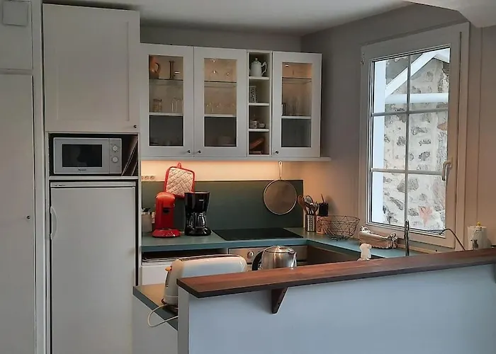 Clos St Vaast Près Et Port *