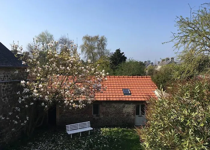 Clos St Vaast Près Et Port